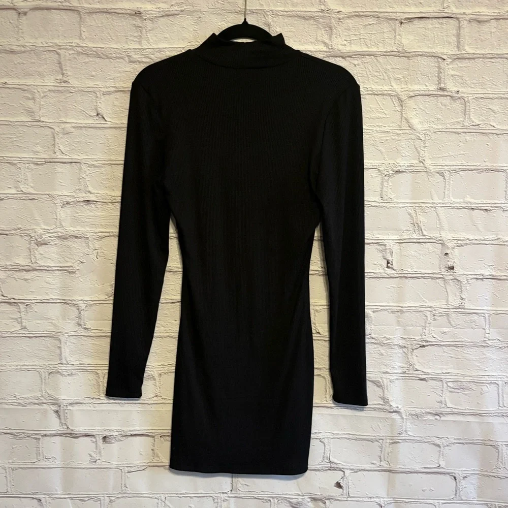 Windsor Basic Knit Ribbed Mini Dress - Picture 6 of 12